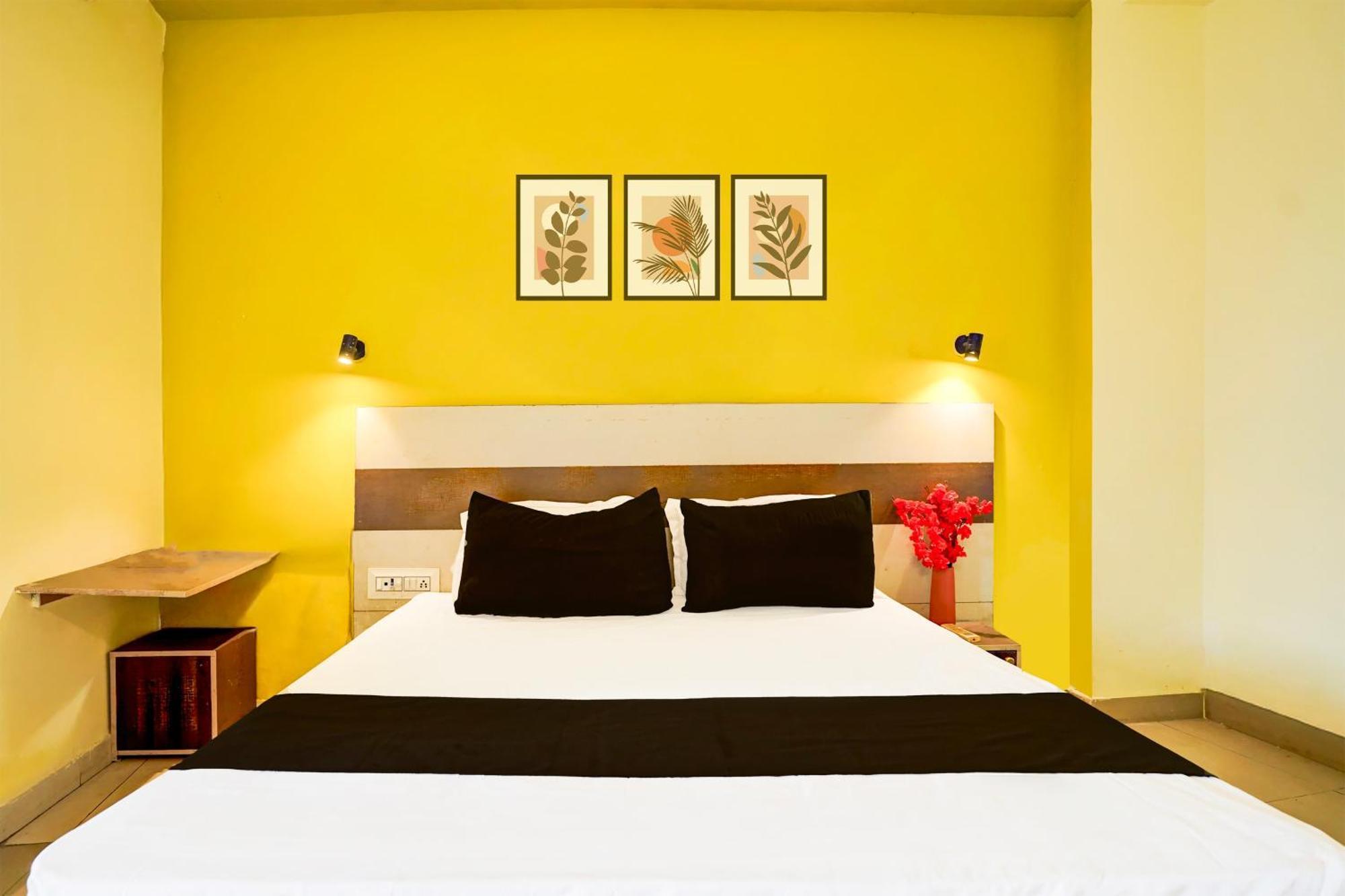 O Vishkarma Colony Hotel