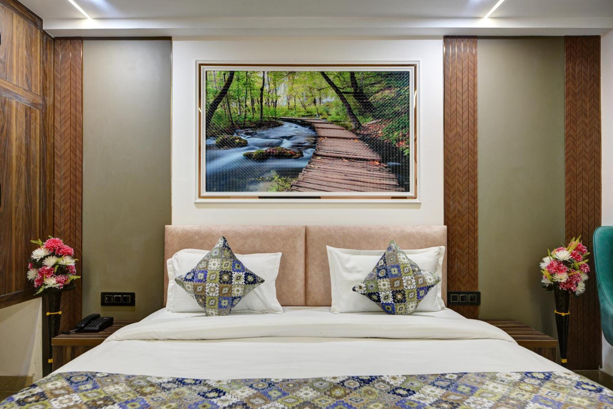 Dream World Near Delhi Airport 4* New Delhi