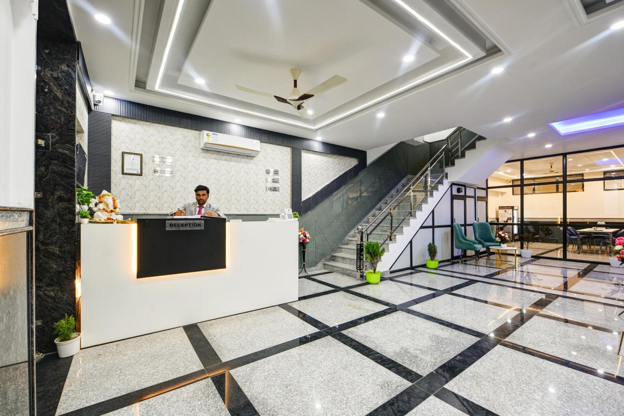 Dream World Near Delhi Airport 4* New Delhi