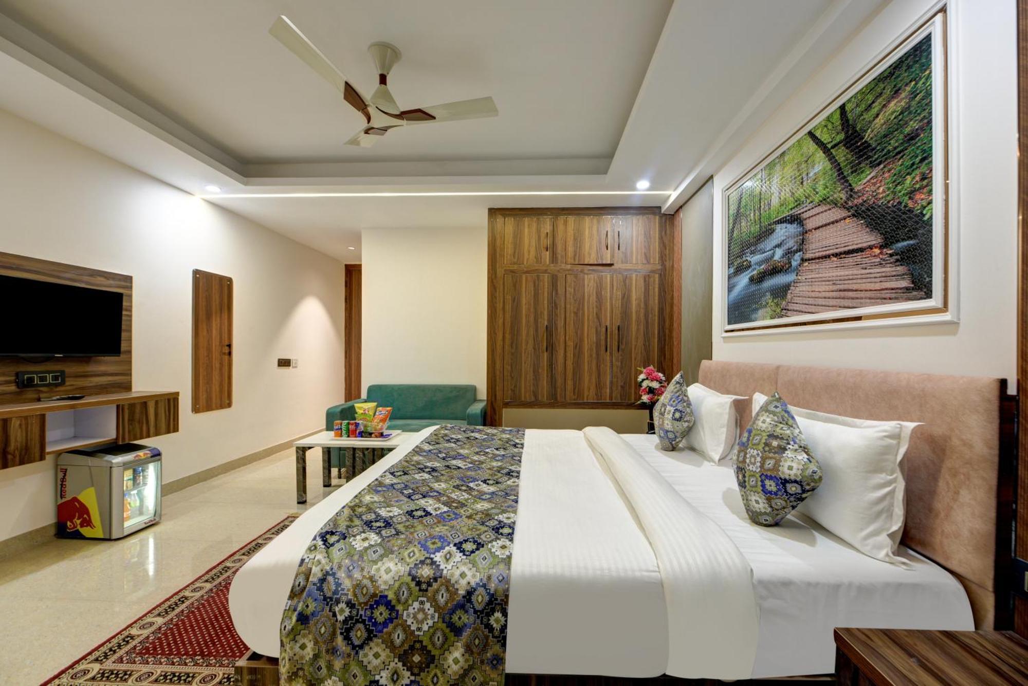 Dream World Near Delhi Airport 4* New Delhi