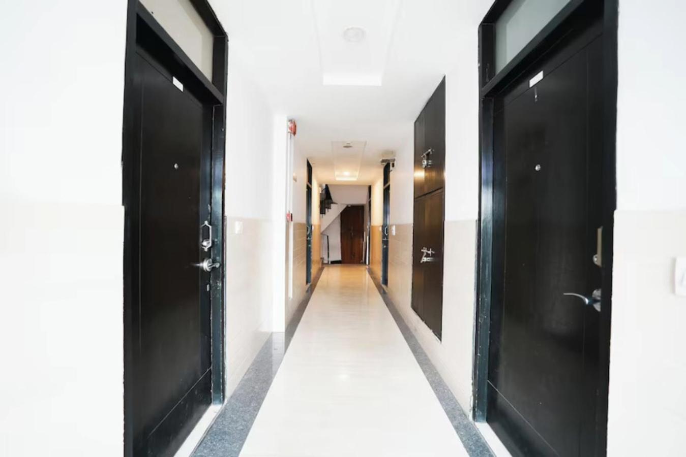 Paradise International By Jmd Group Near Delhi Igi Airport Hotel