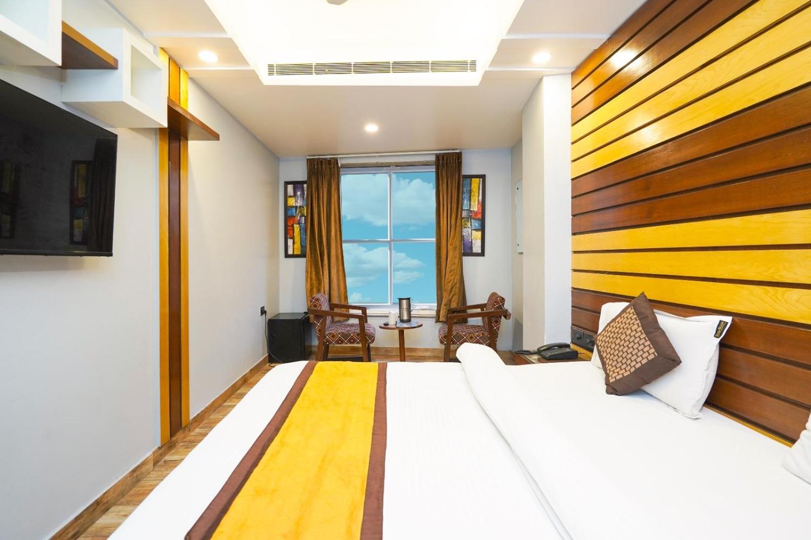 N Maharani Hotel 4*