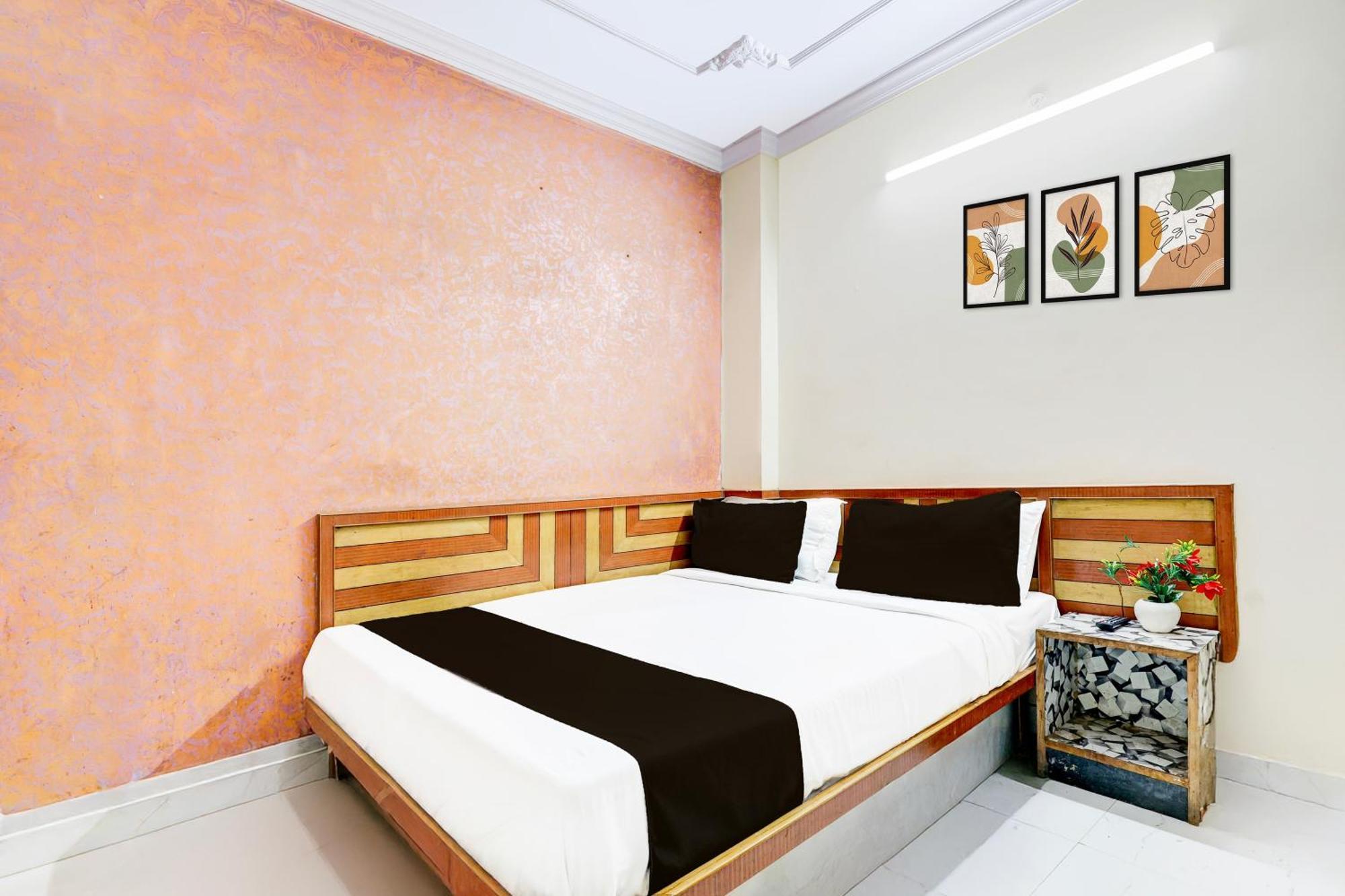 Super O Paharganj Chuna Mandi Near Railway Station Hotel New Delhi