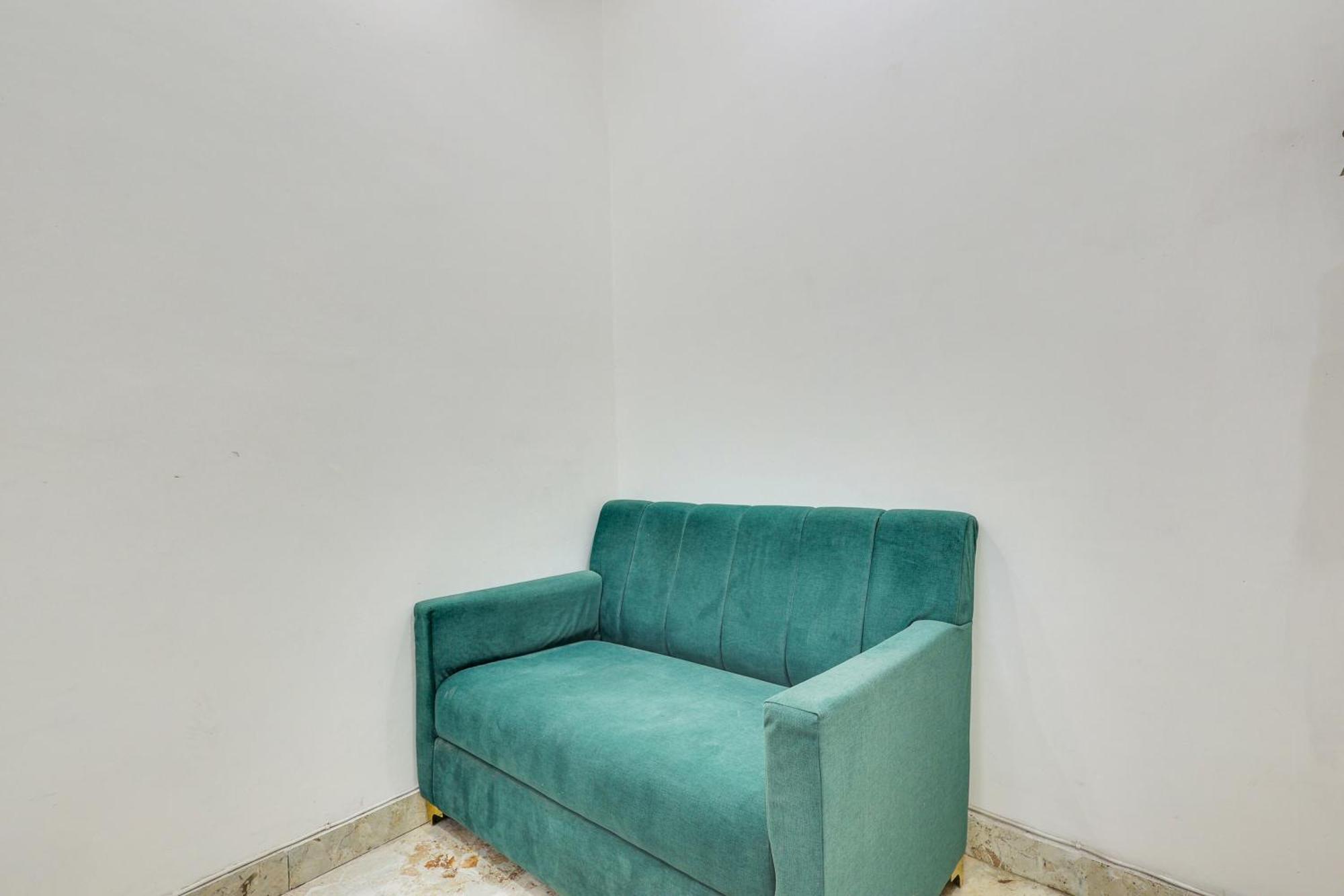 O 83109 Asp Royal Residency Hotel