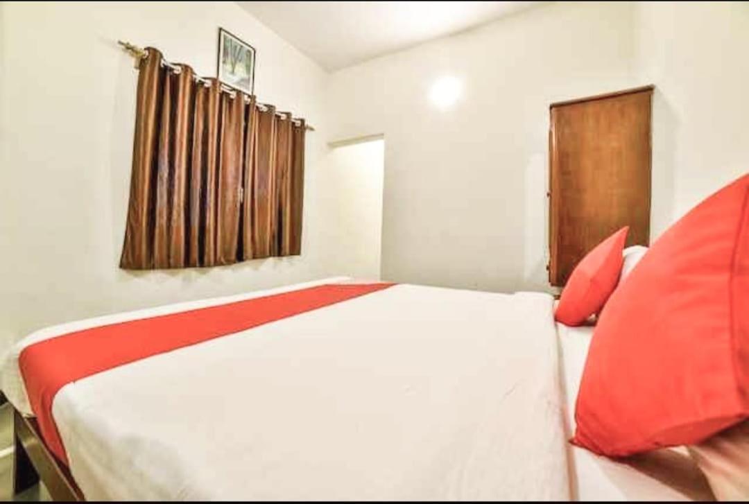 Hotel Hrd - Railway Station 3*