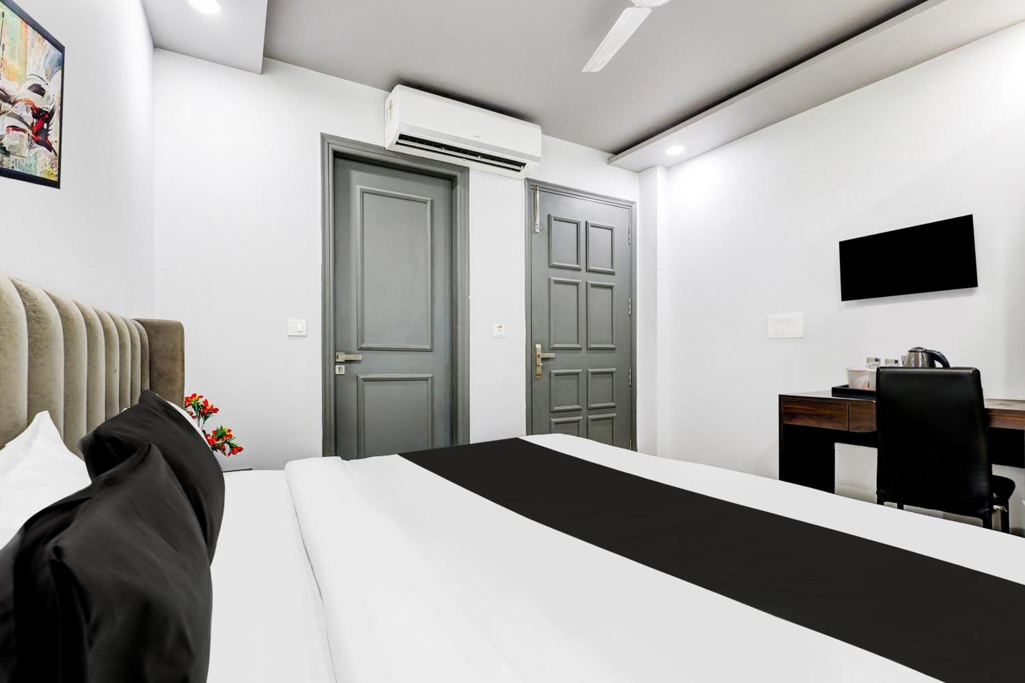 Hotel Super Collection O Shalimar Bagh
