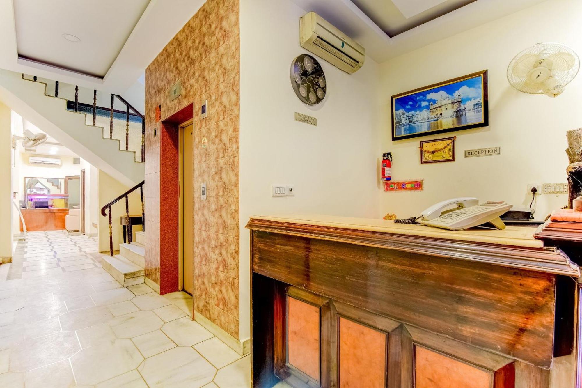 Fabhotel Darbar 3*