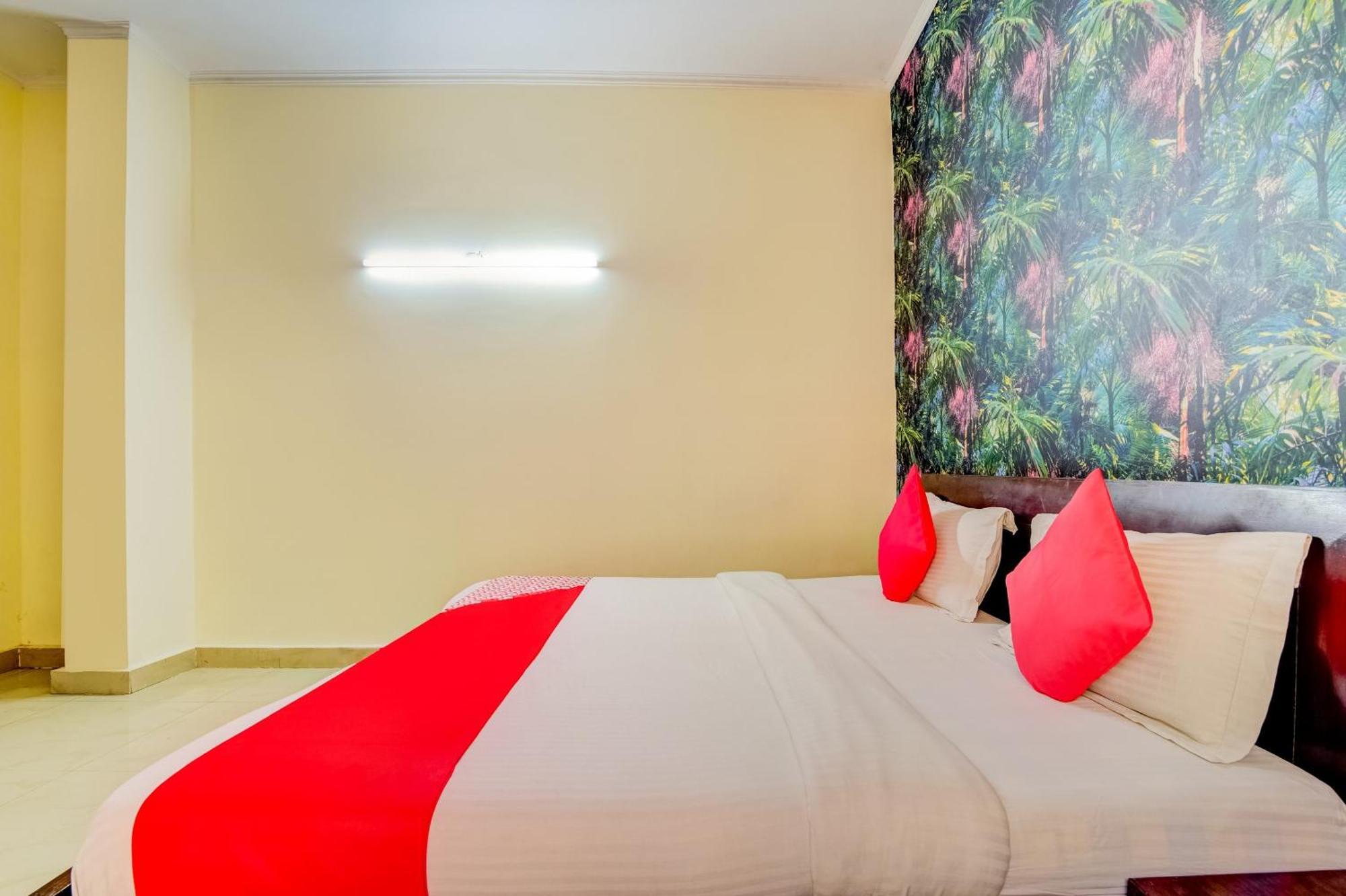 Hotel Fabhotel Darbar 3*