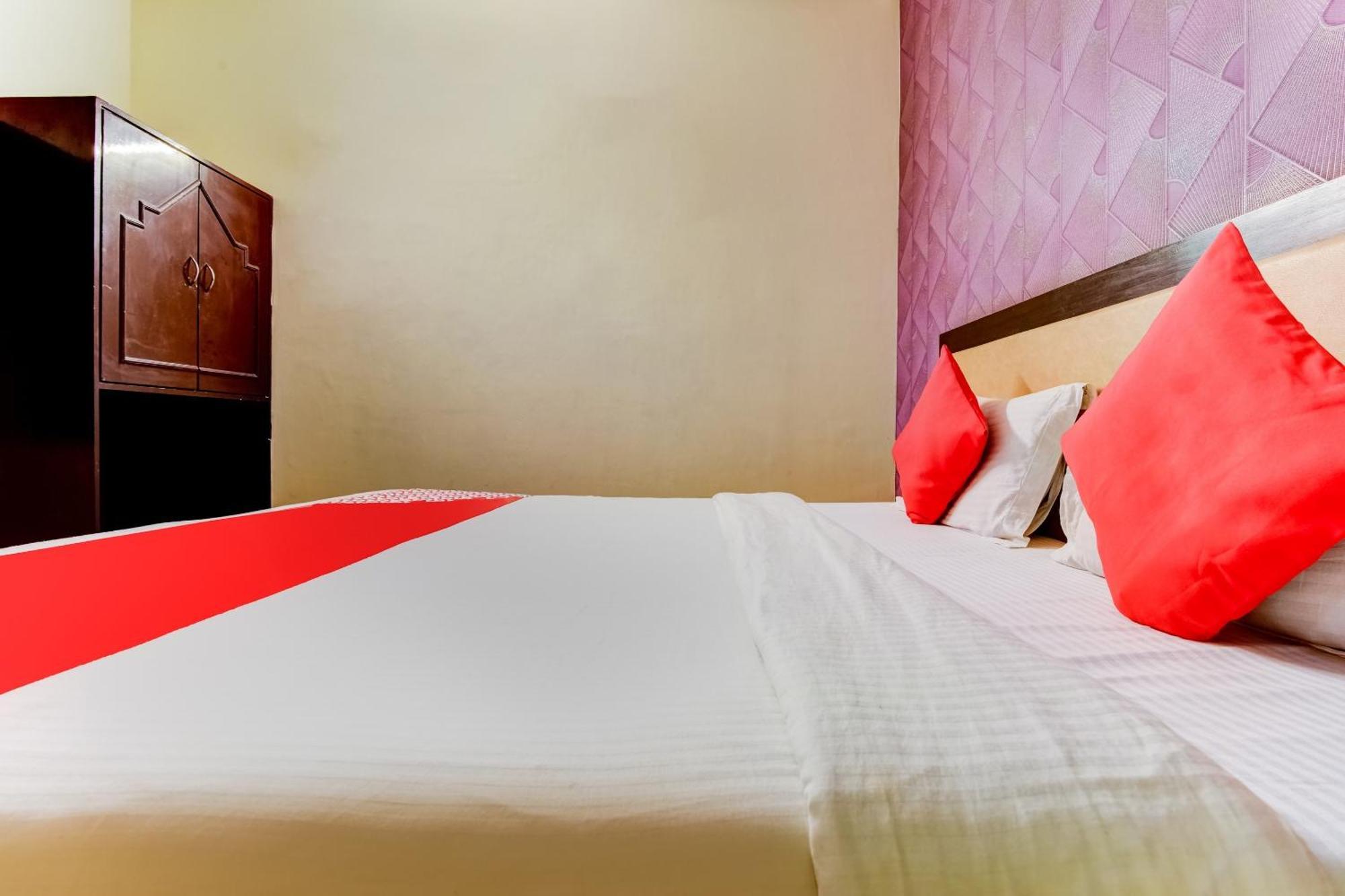 Hotel Fabhotel Darbar 3*