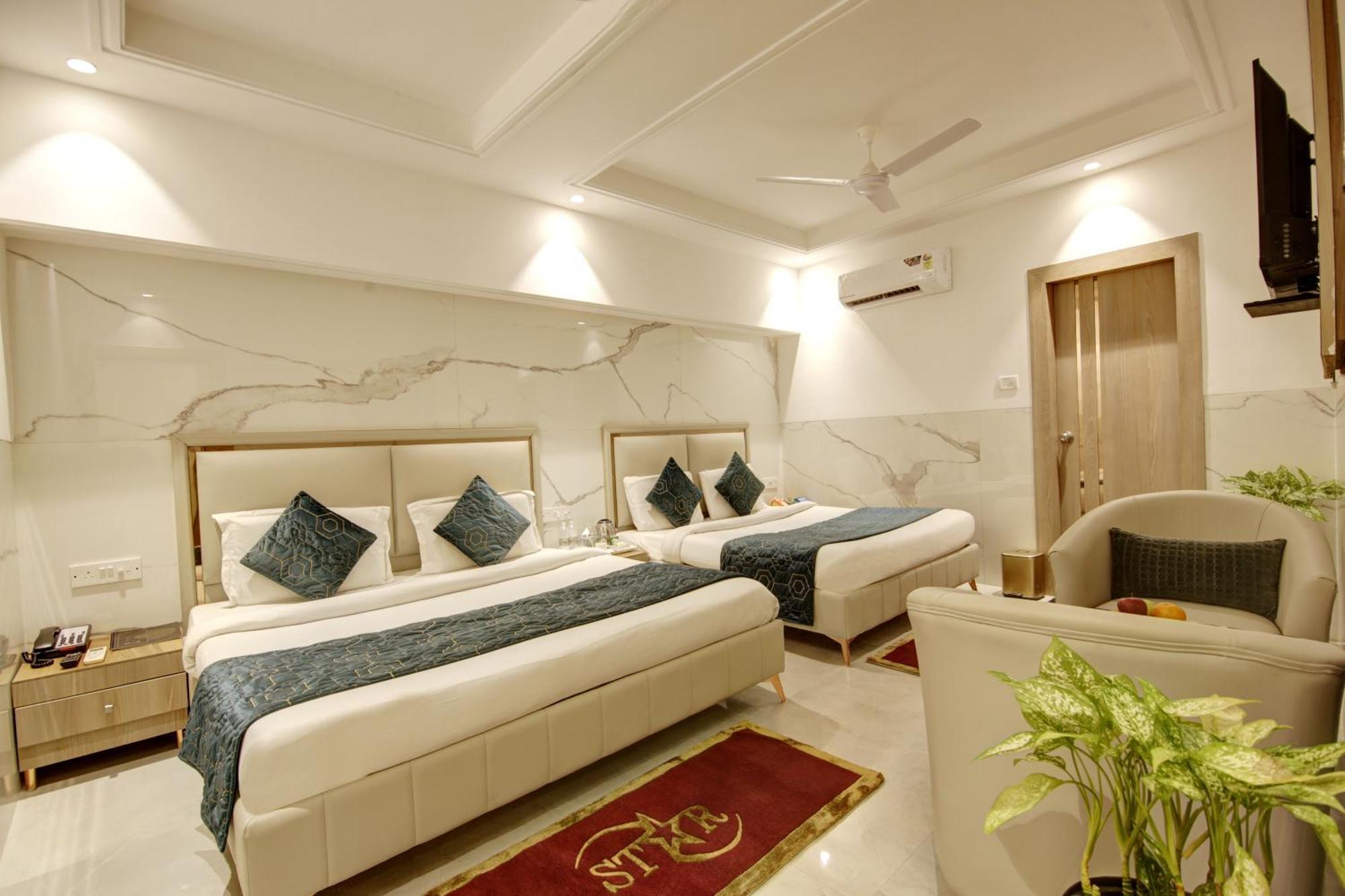 Hotel International - Near Delhi Airport