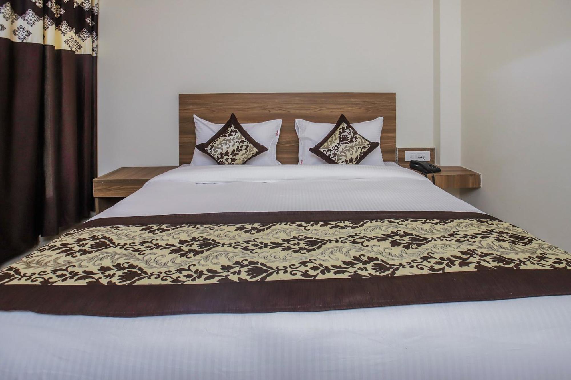 Hotel O Mint 3*