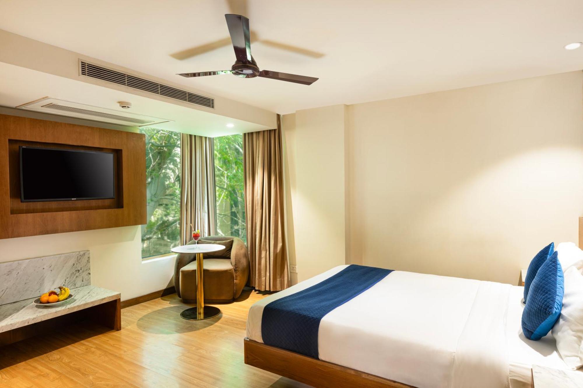 Hotel The Orion Plaza - Nehru Place New Delhi