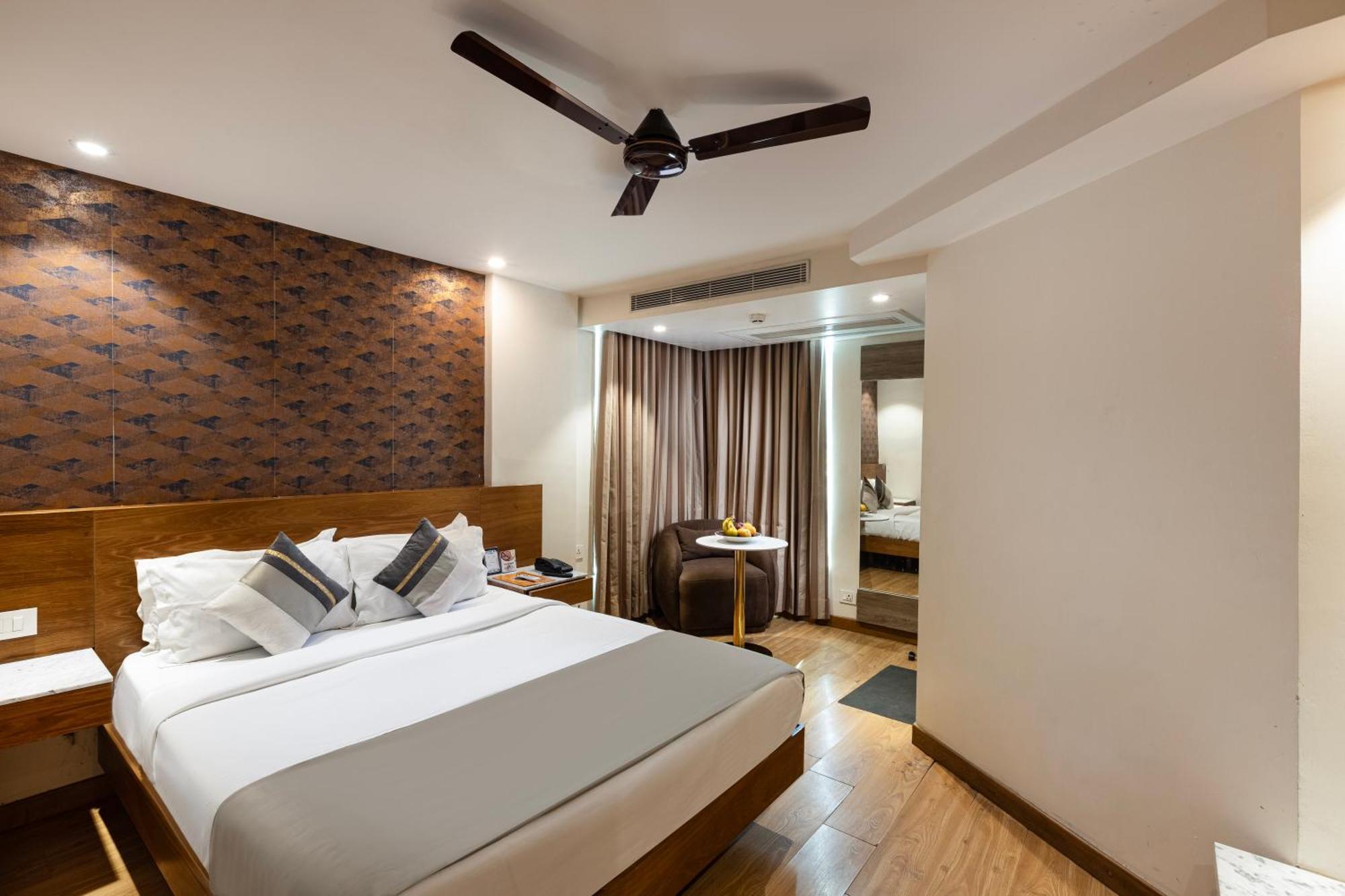 The Orion Plaza - Nehru Place Hotel New Delhi