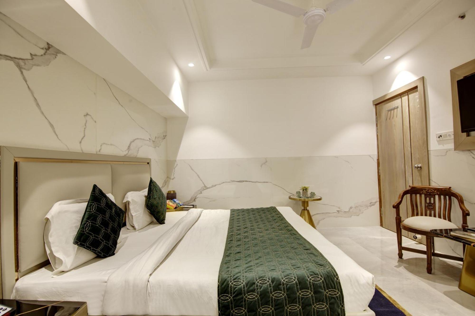 International By Star Group - Near Delhi Airport Hotel New Delhi