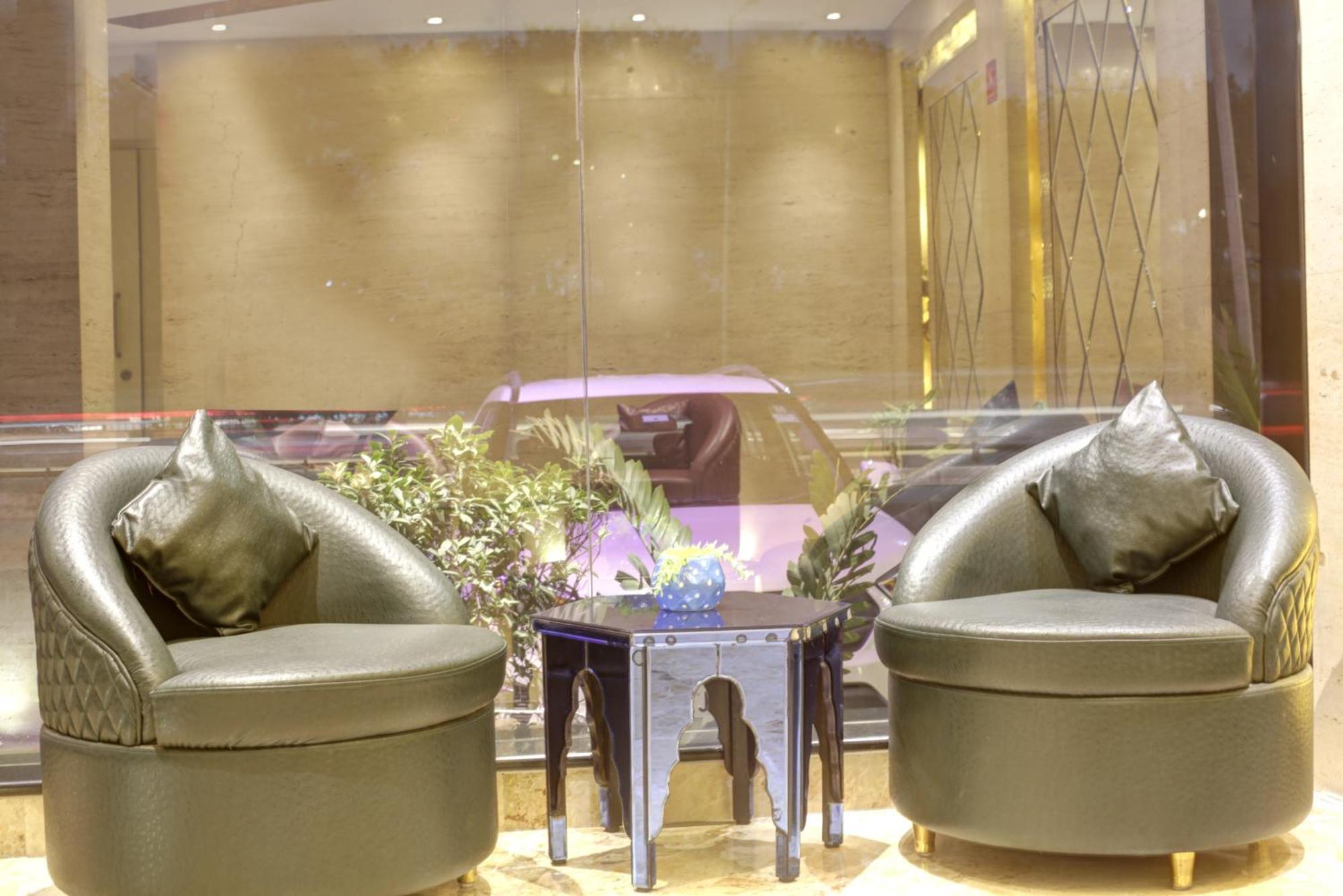 International By Star Group - Near Delhi Airport 3*