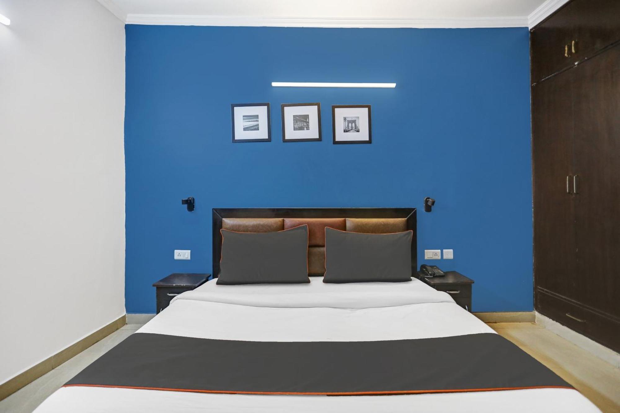 Collection O Agniv Residency Near Saket Metro New Delhi