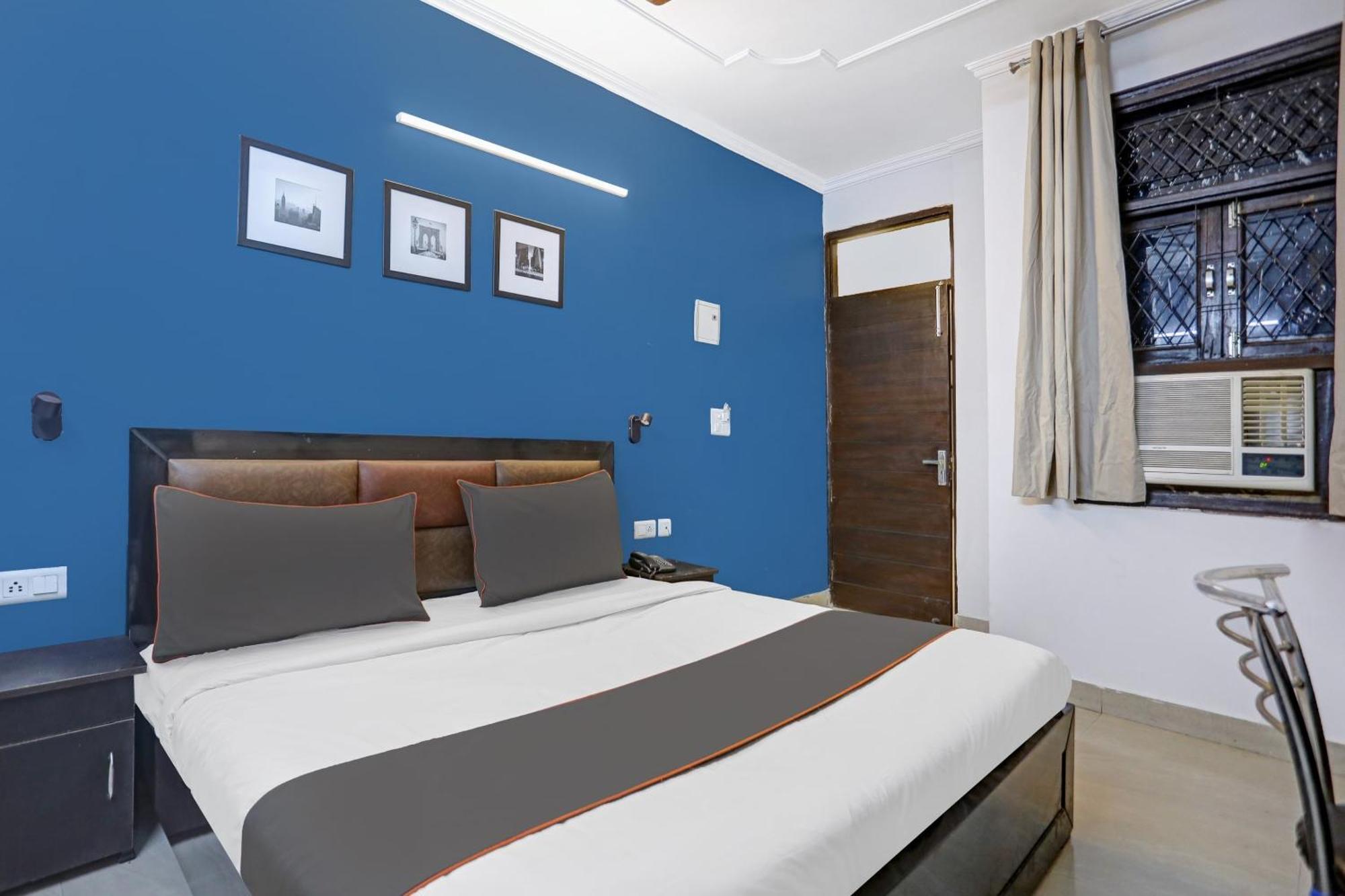 Collection O Agniv Residency Near Saket Metro 4* New Delhi