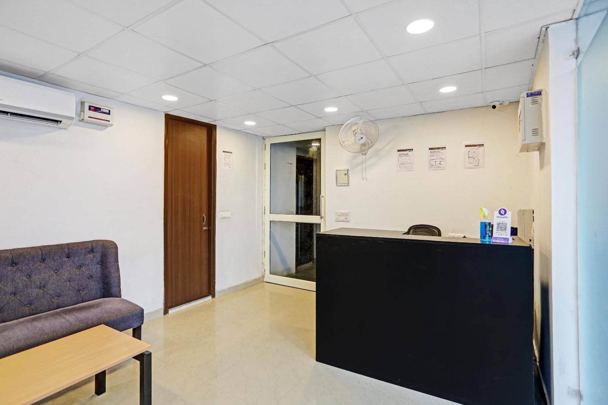 Collection O Agniv Residency Near Saket Metro New Delhi