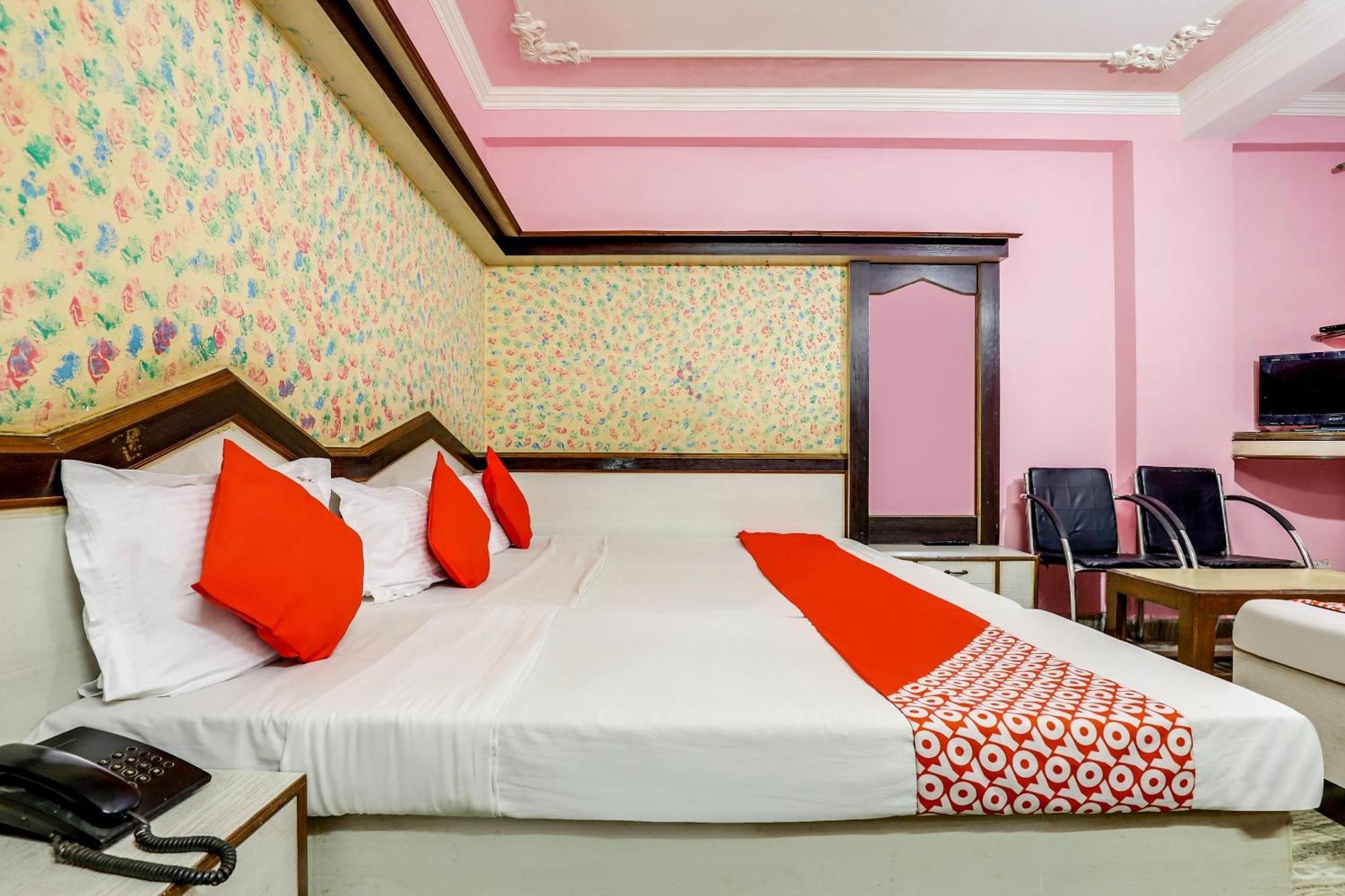Hotel O Moon Palace Dx New Delhi