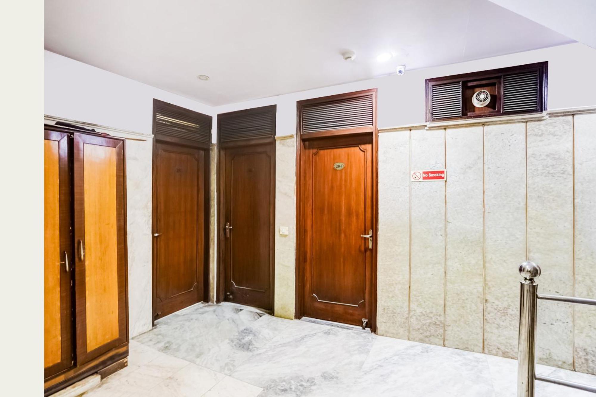 Hotel O Paharganj Near Railway Station Formerly Chand Palace 3*