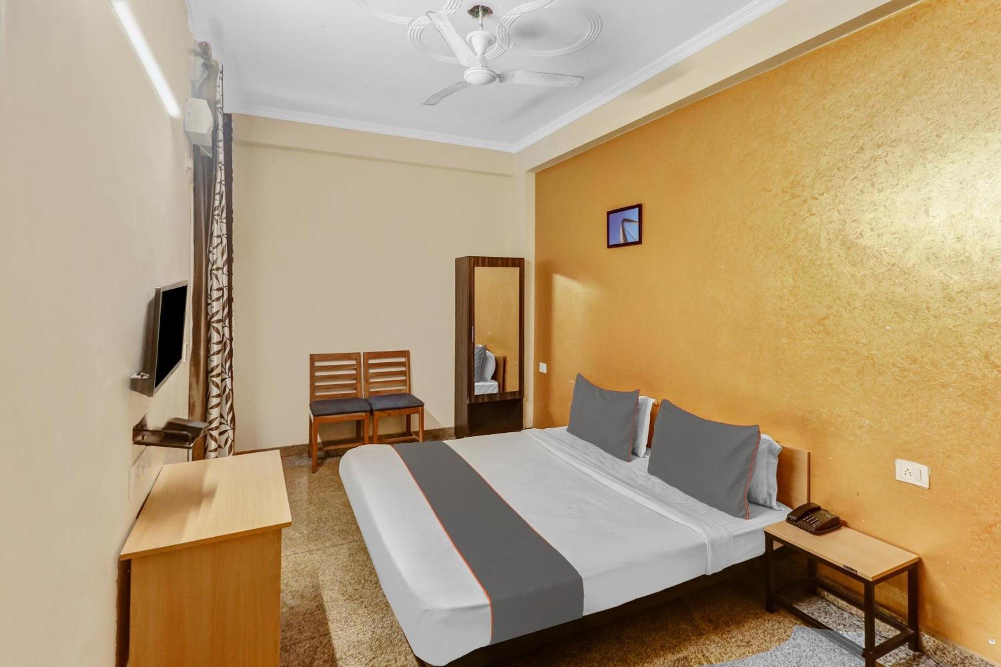 Hotel O Sector 19 Dwarka Delhi (National Capital Territory of India)