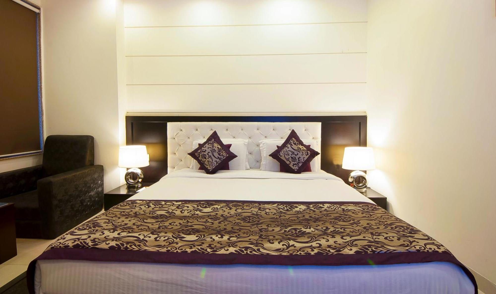 Hotel Transit International- Aerocity Delhi Airport