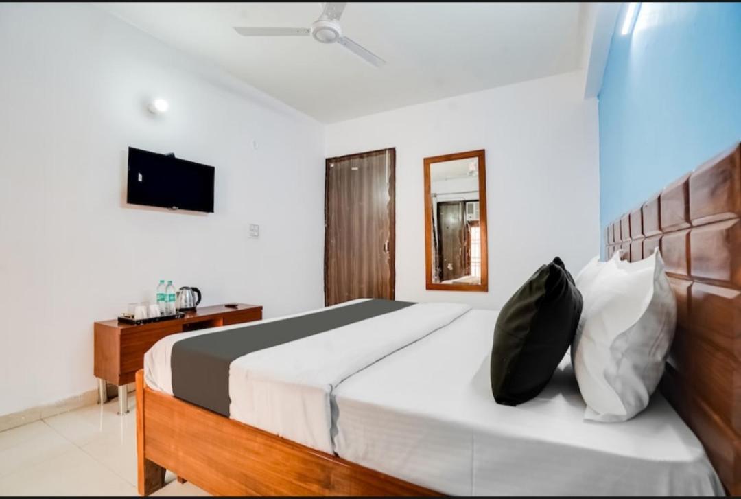 Suzu - Couple Friendly Fatehpur Hotel