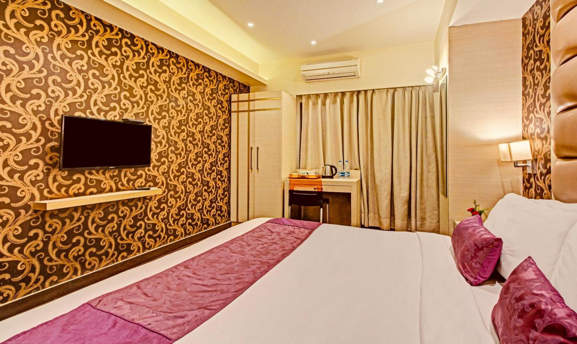 Tavish Near Delhi Airport 4* New Delhi