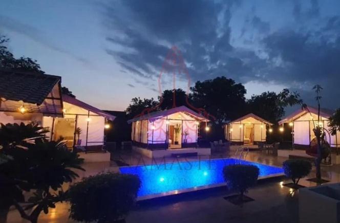 Luxury In Chhatarpur With Pool *