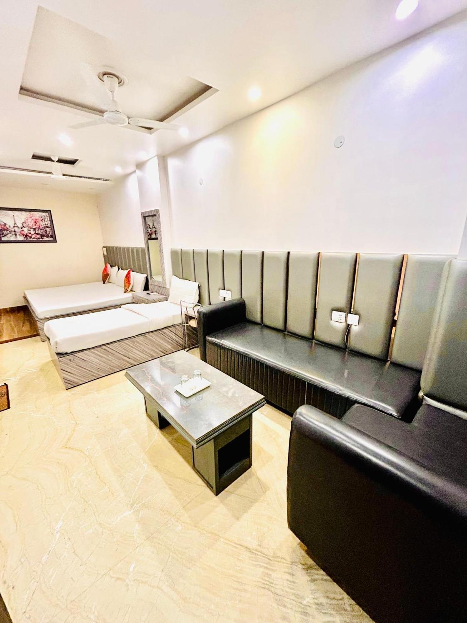 Amrit Hotel