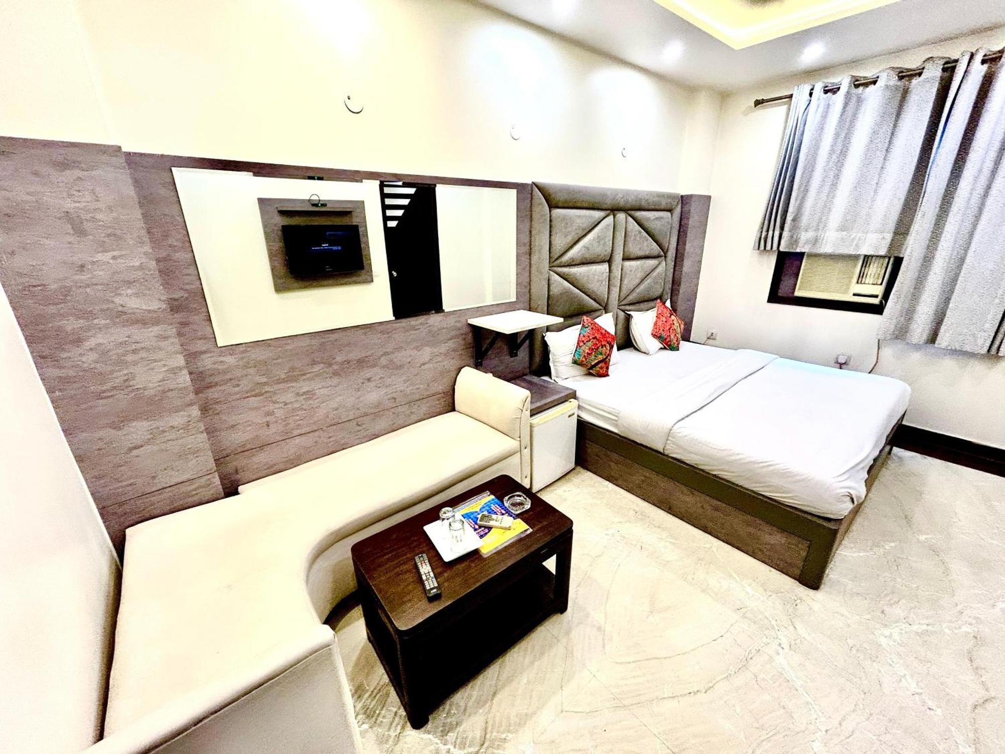 Amrit 3* Delhi (National Capital Territory of India)