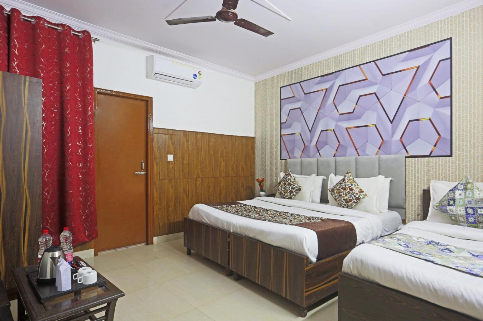 Happy Plaza- Near Delhi International Airport Pkicup Free Hotel New Delhi