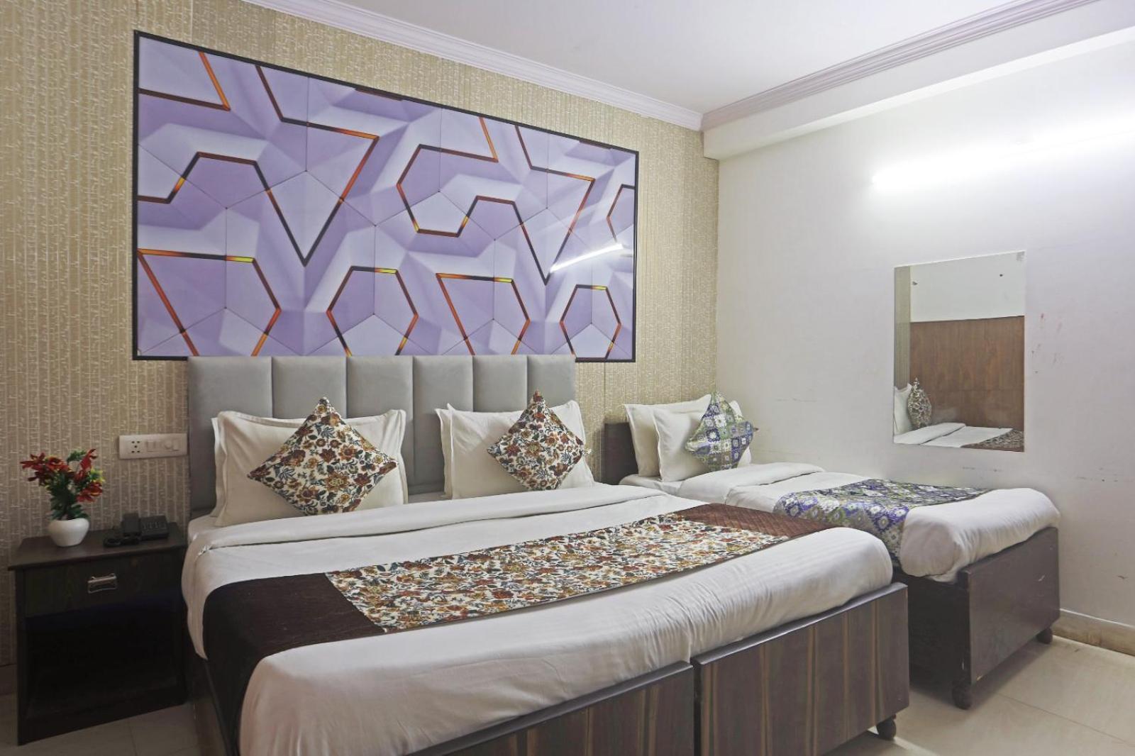 Happy Plaza- Near Delhi International Airport Pkicup Free New Delhi