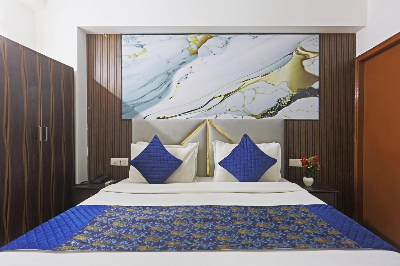 Happy Plaza- Near Delhi International Airport Pkicup Free New Delhi