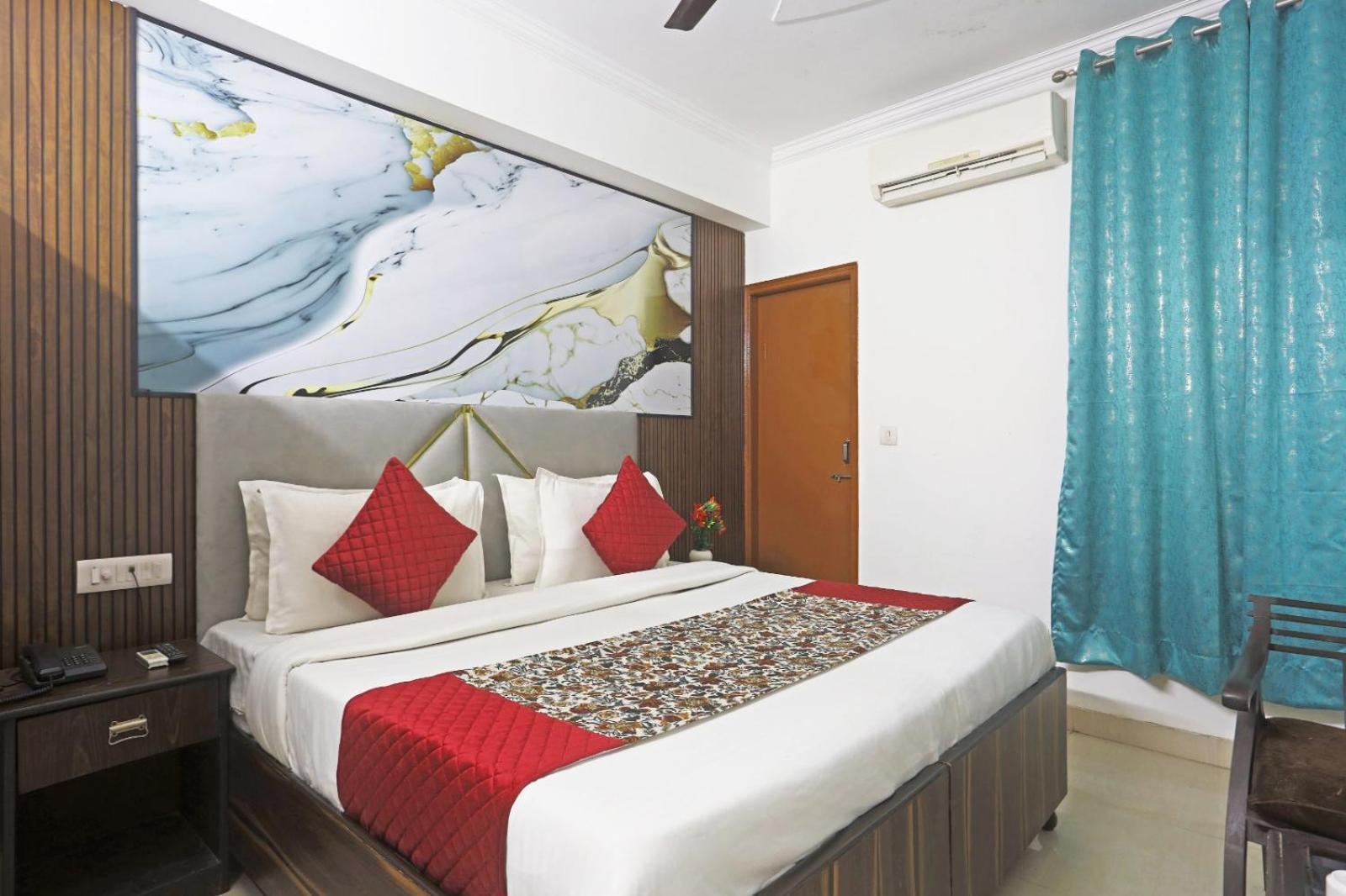 Happy Plaza- Near Delhi International Airport Pkicup Free