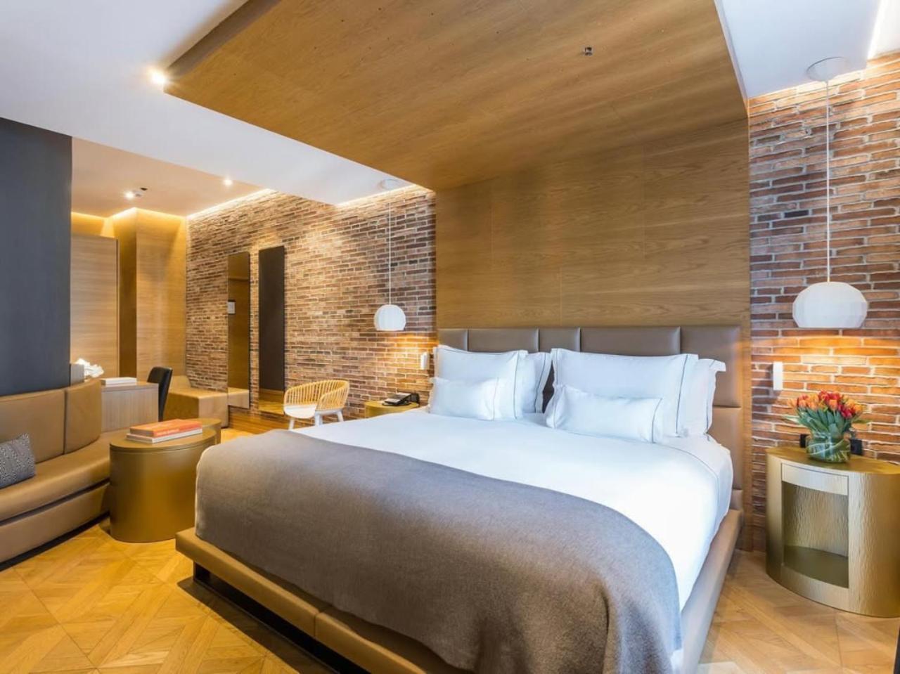 El De Empire Suite Near Delhi Airport Hotel 4*