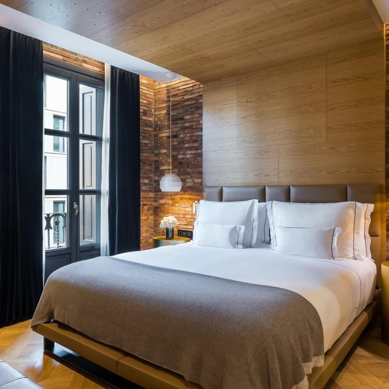 El De Empire Suite Near Delhi Airport Hotel 4*