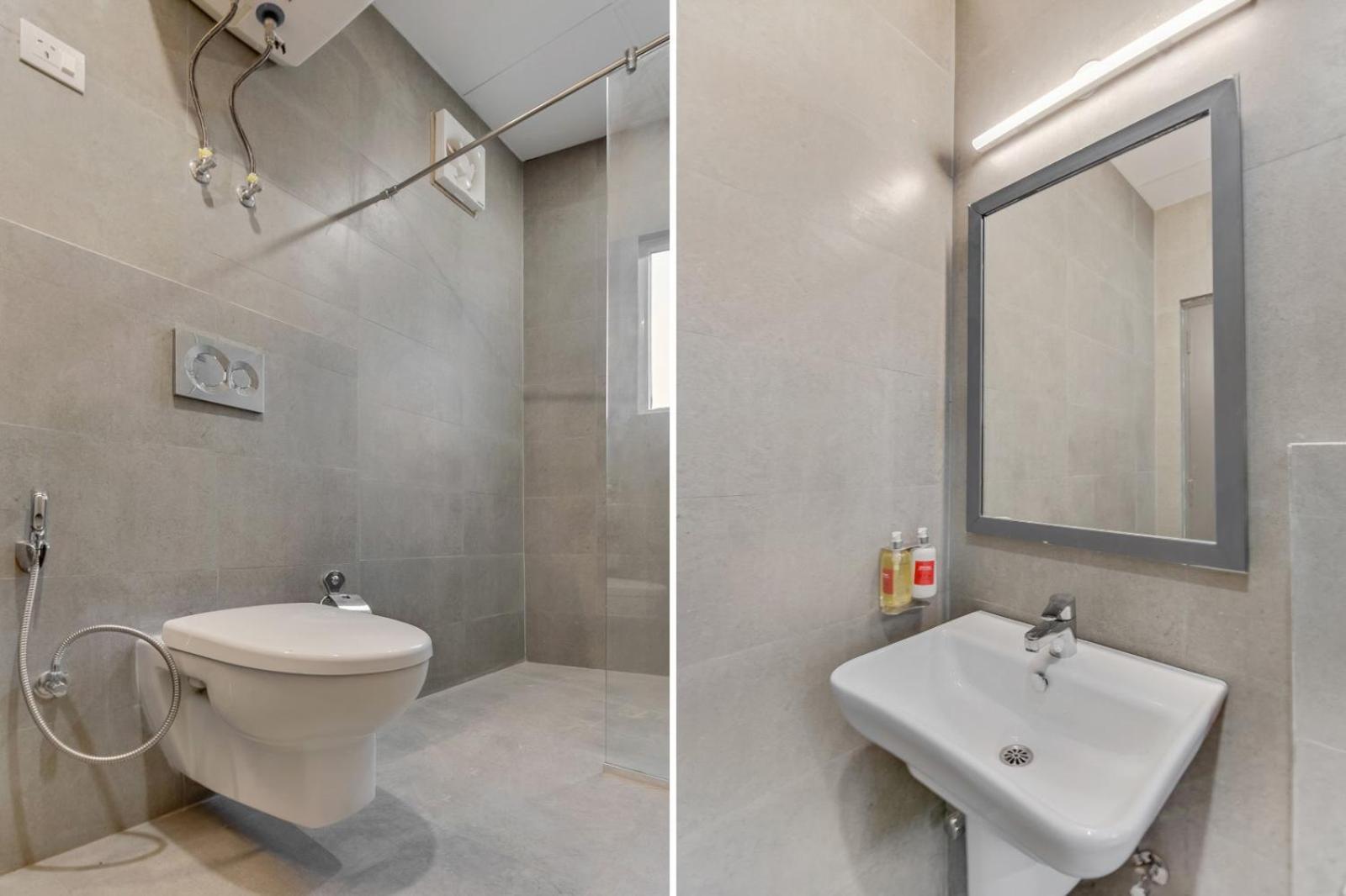 King Plaza Near Igi Airport Hotel 4*