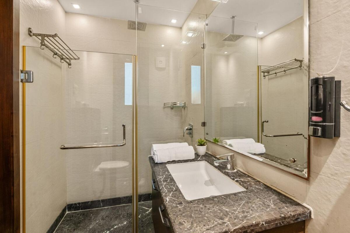 Geet- 4bhk In Malviya Nagar Near Max Hospital * New Delhi