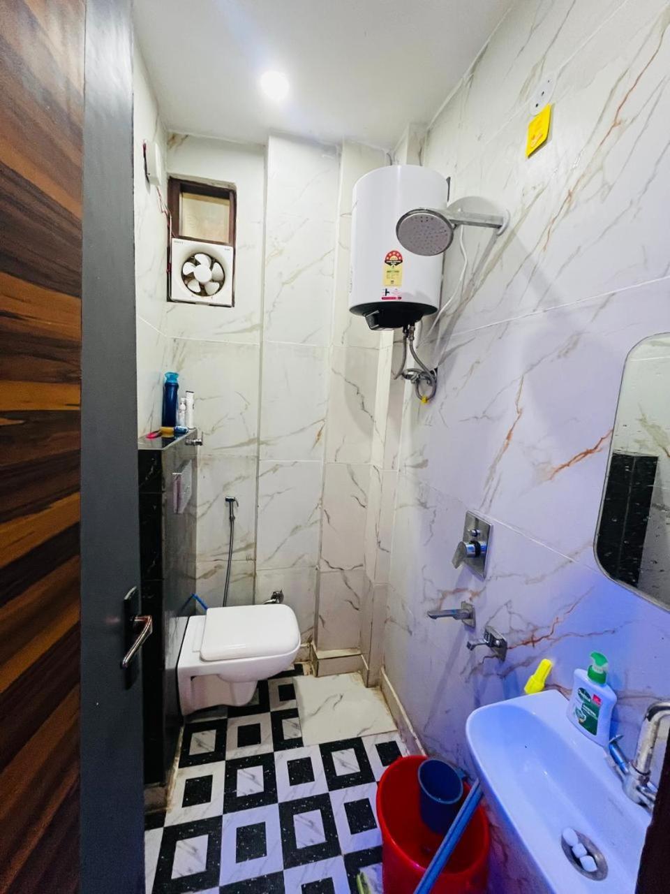 Apartment Luxury 2 Bhk In New Delhi