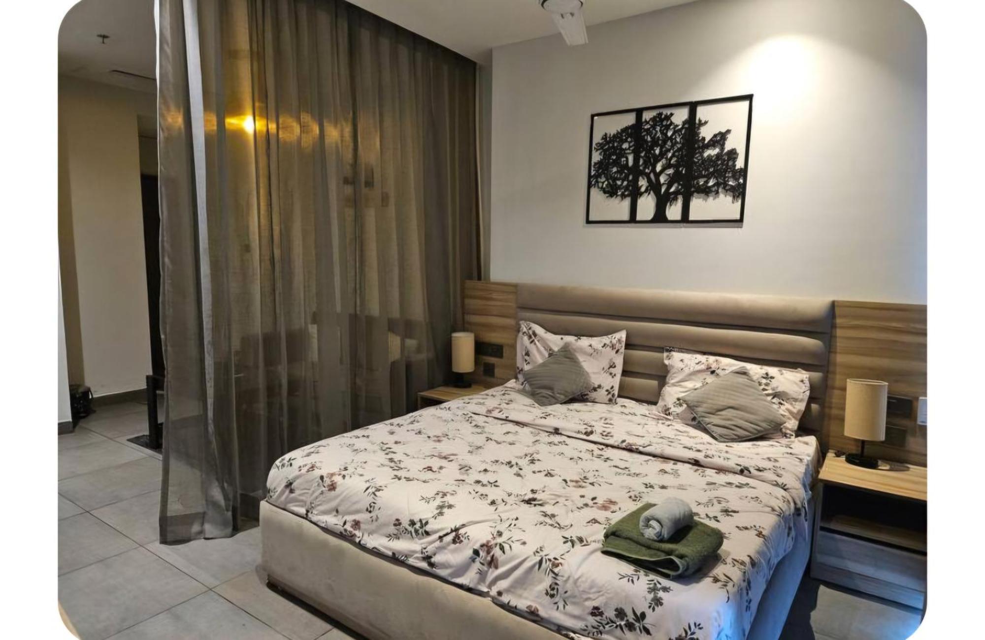 Bed & Breakfast The Peak Paradise New Delhi