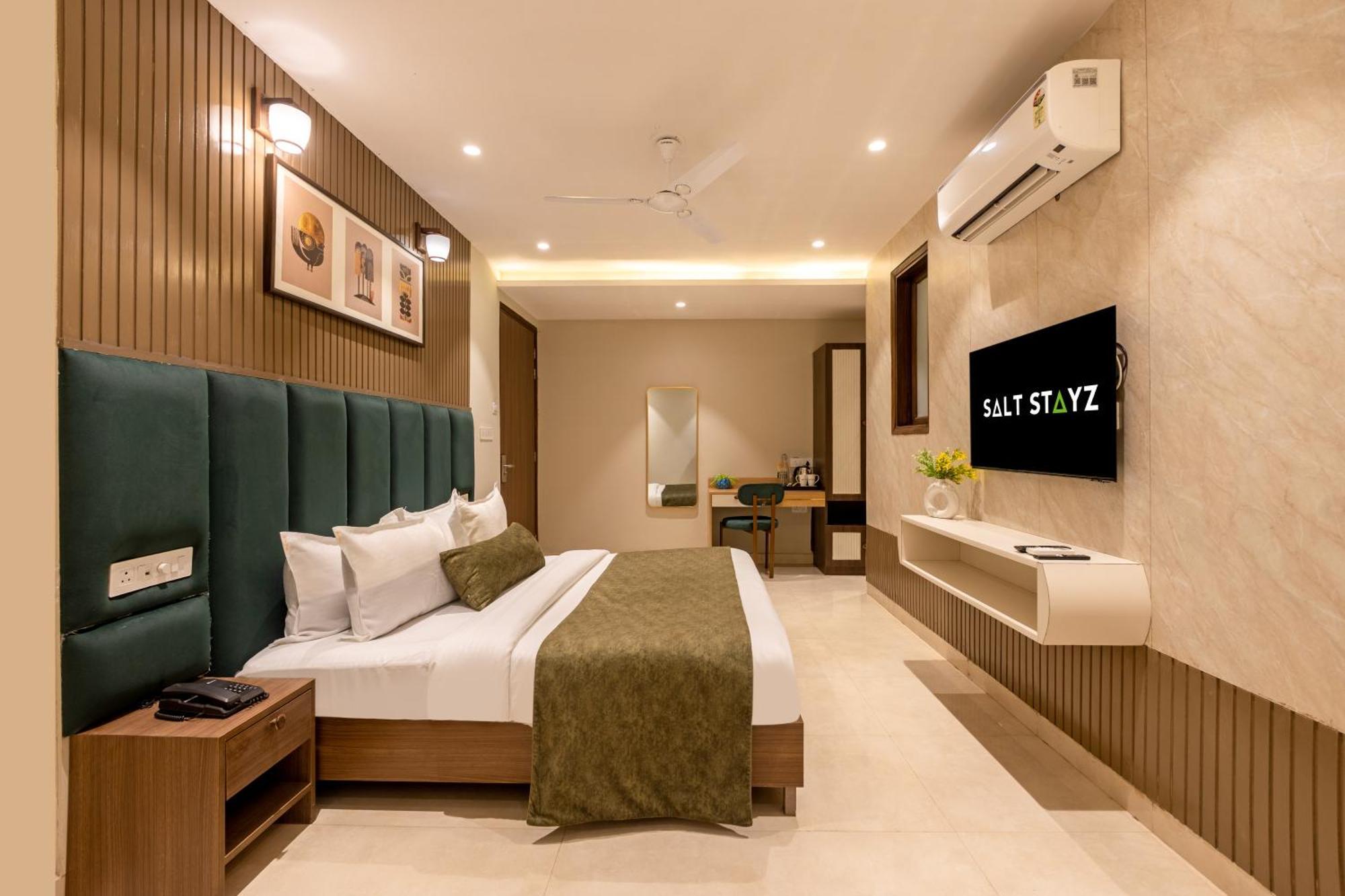 Hotel Saltstayz Premier - Paschim Vihar 4*