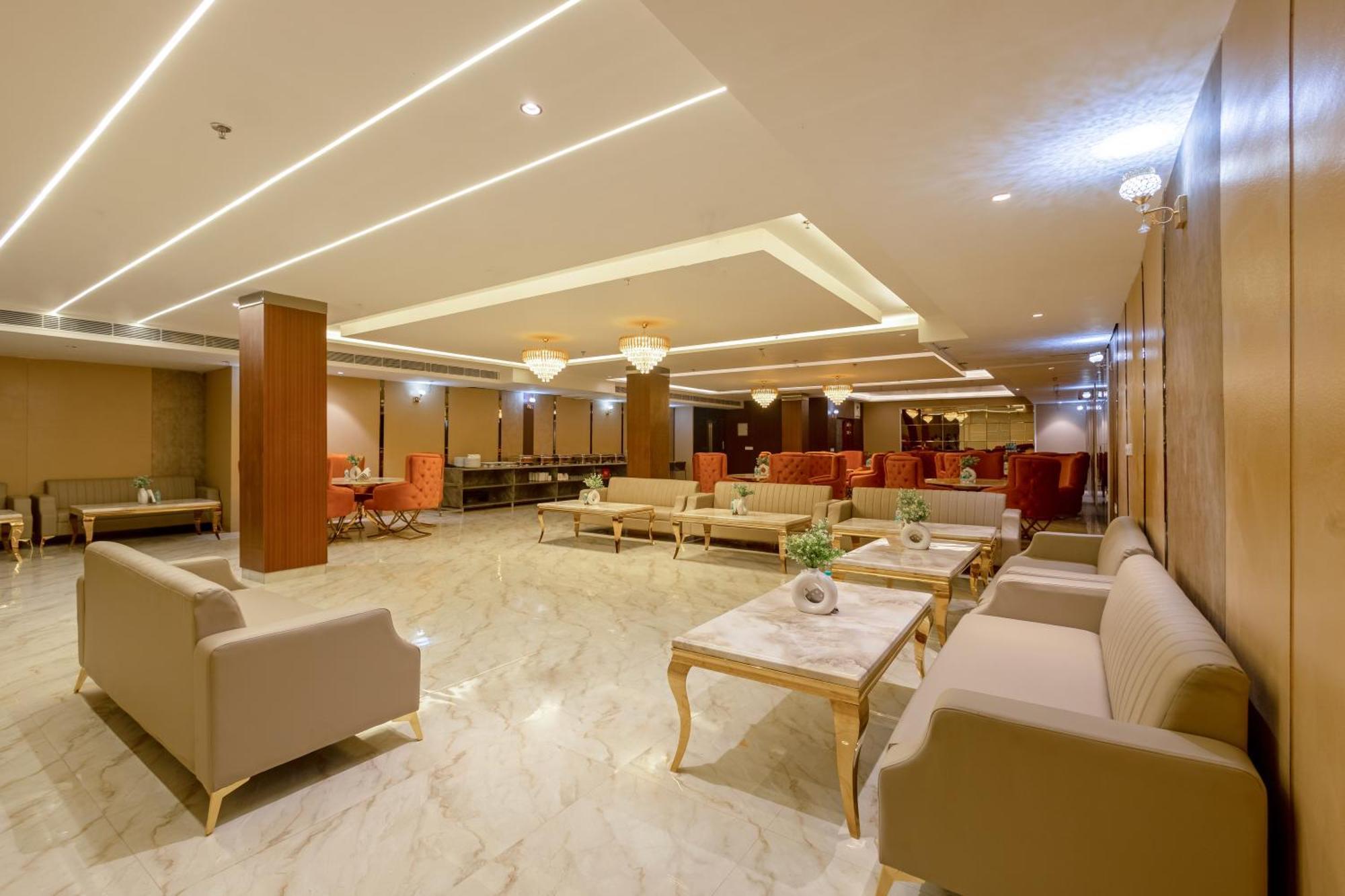 Hotel Saltstayz Premier - Paschim Vihar