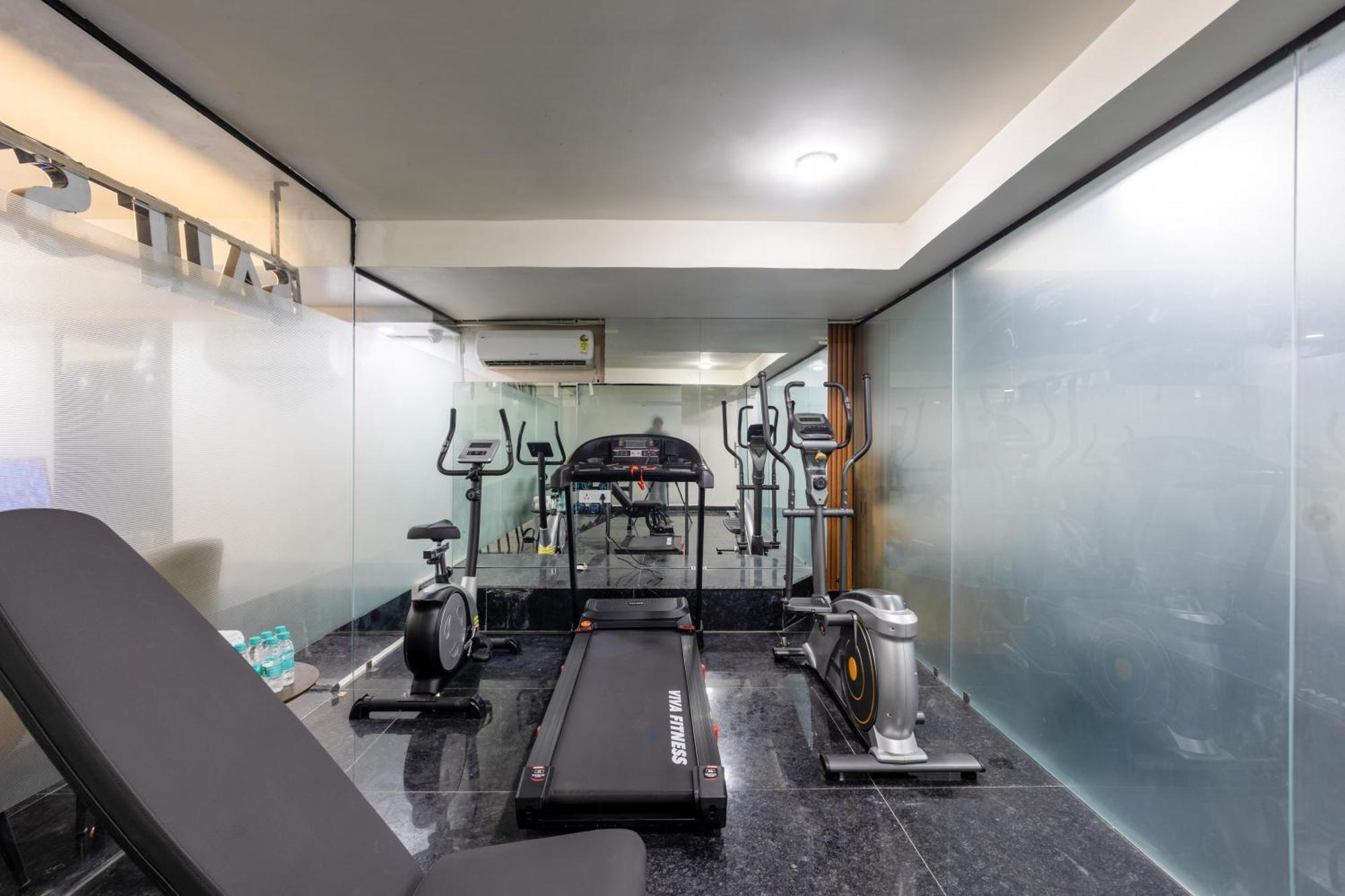 Saltstayz Premier - Paschim Vihar Hotel New Delhi