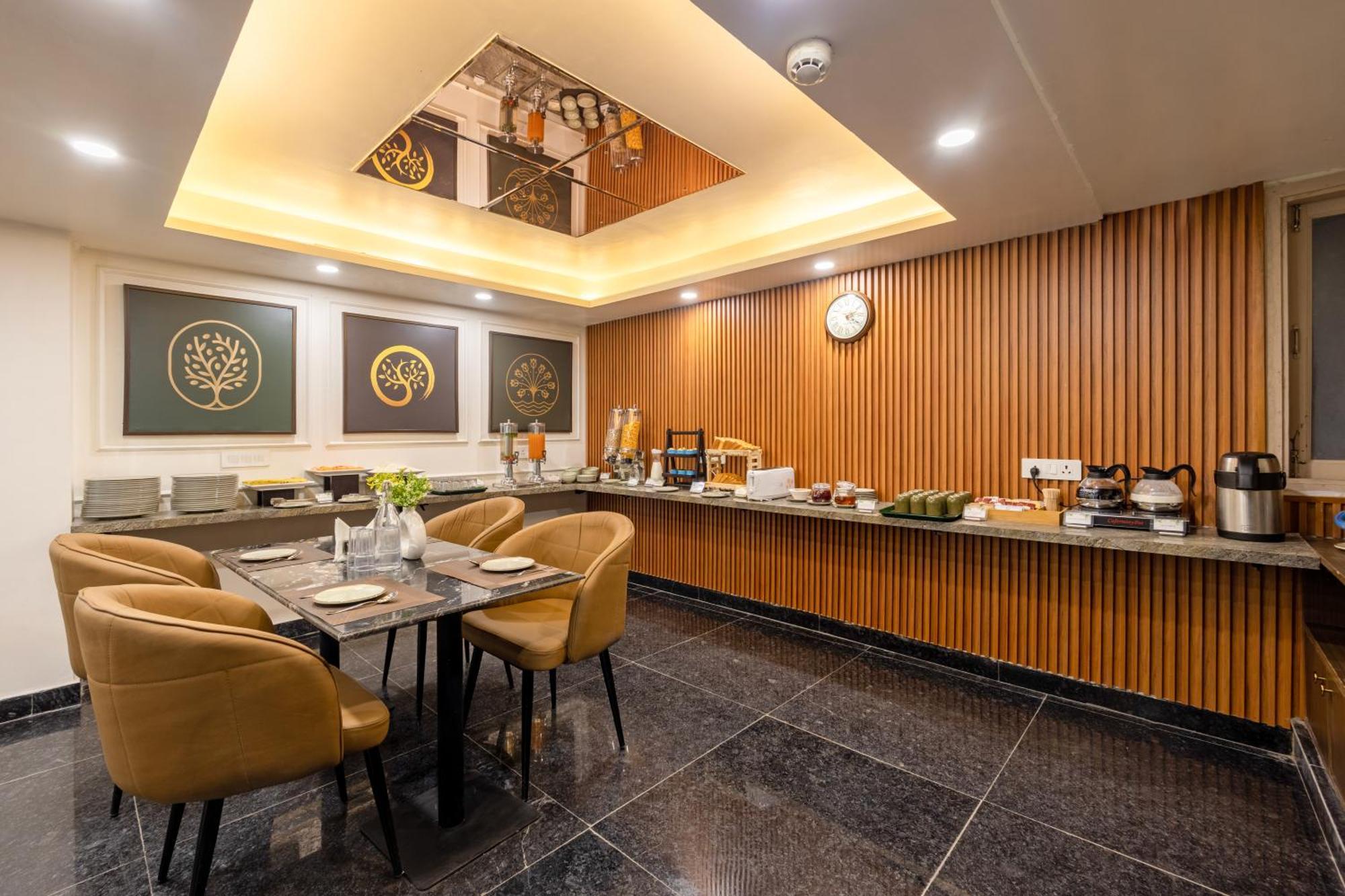 Saltstayz Premier - Paschim Vihar 4* New Delhi