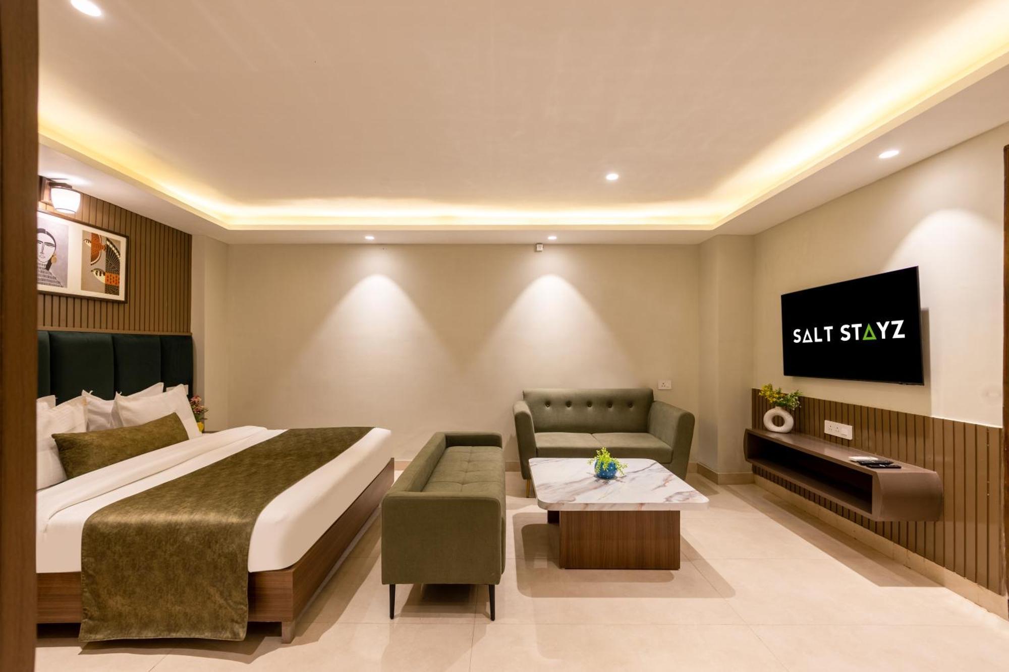 Hotel Saltstayz Premier - Paschim Vihar