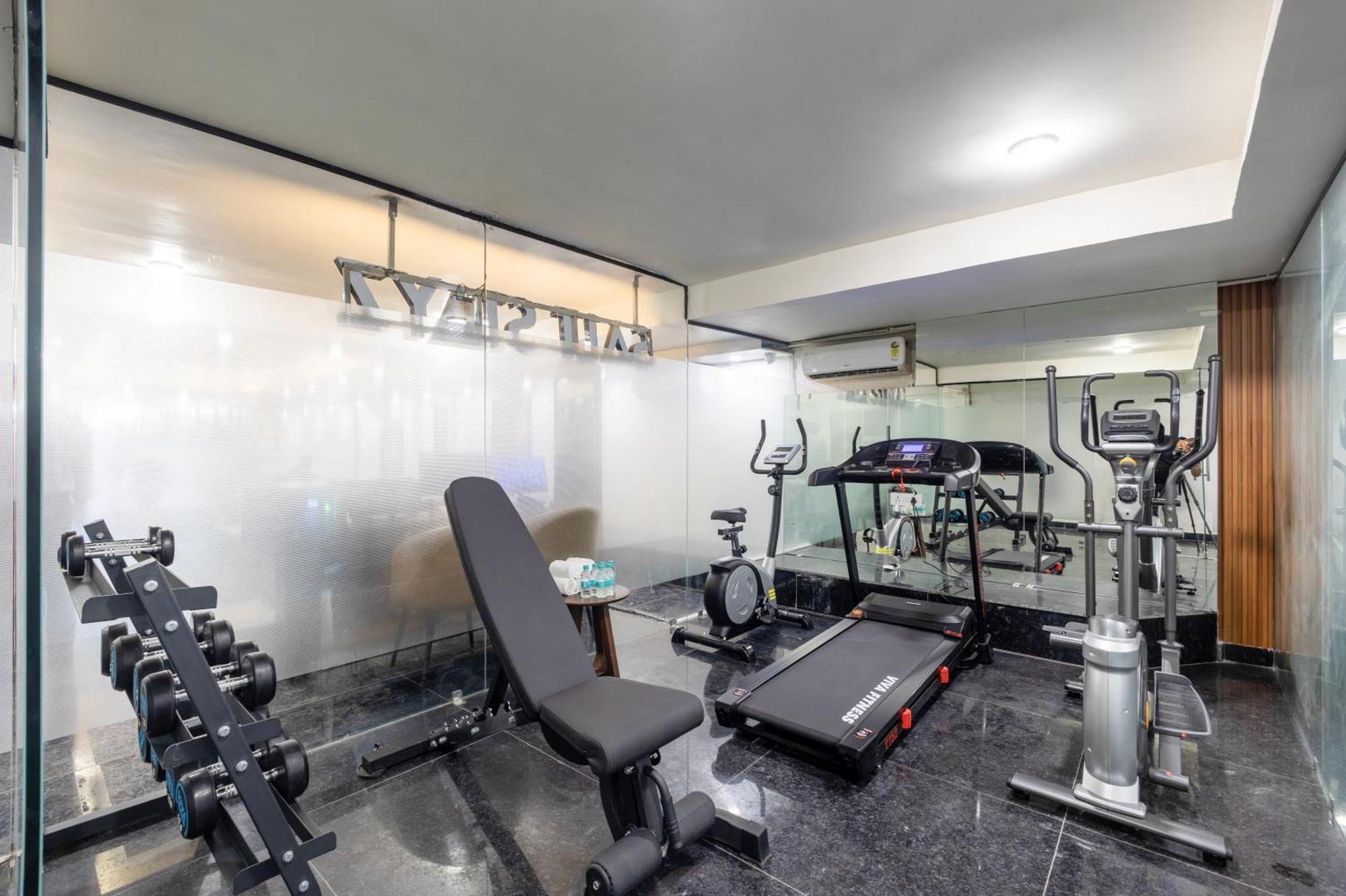 Hotel Saltstayz Premier - Paschim Vihar New Delhi