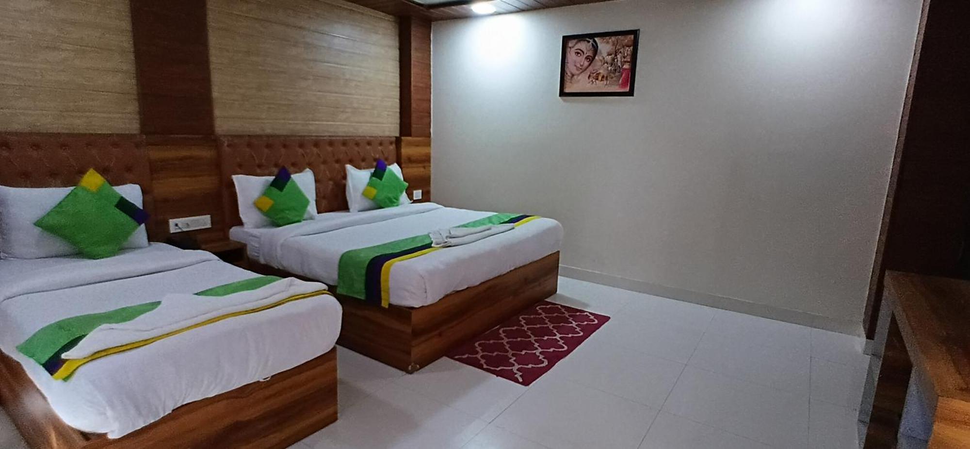 The Caves Plaza Near Igi Airport Delhi Hotel New Delhi