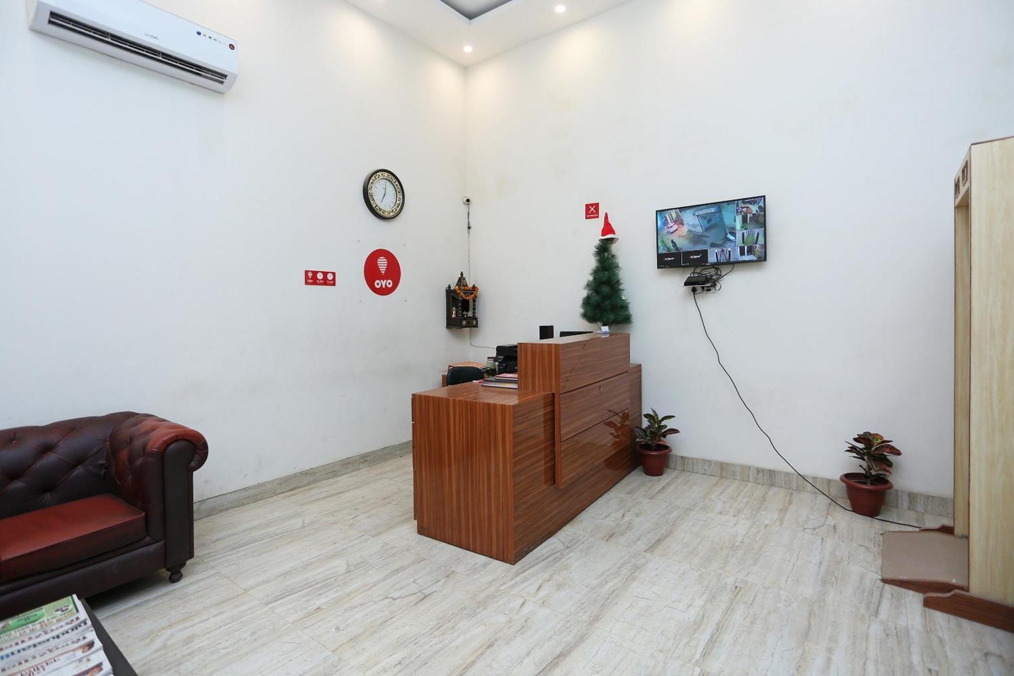 O Lakshya Hotel 3*