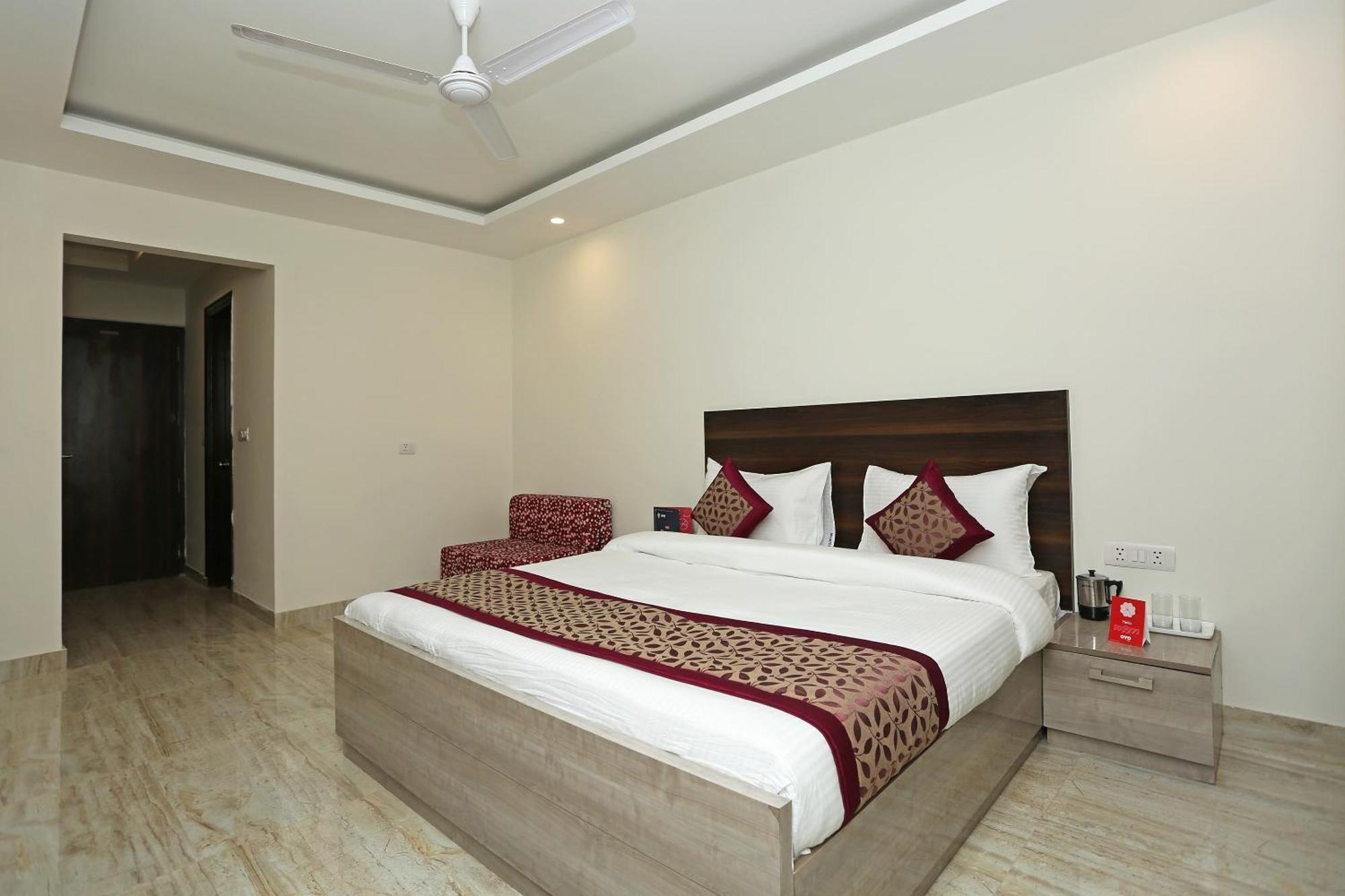 Hotel O Lakshya 3*